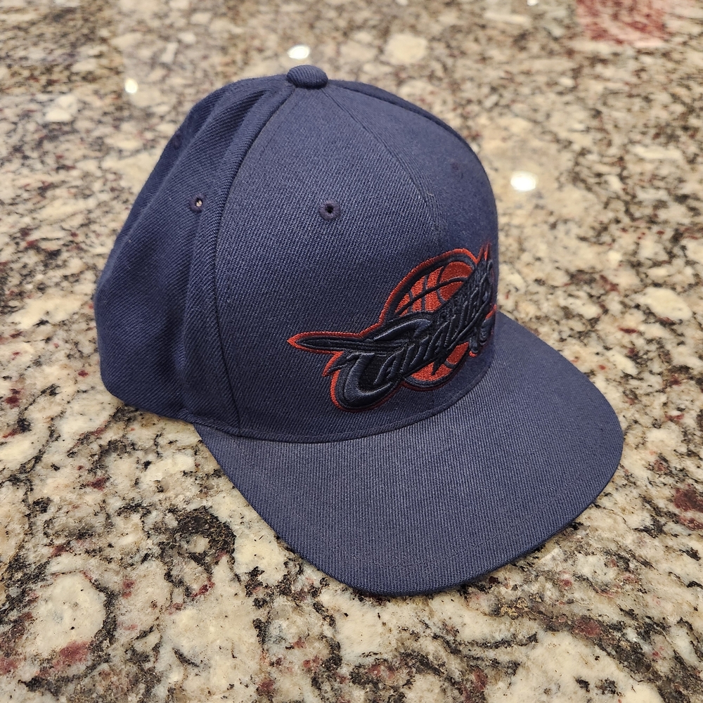 Mitchell & Ness Cleveland Cavaliers Adjustable Snapback Hat Cap